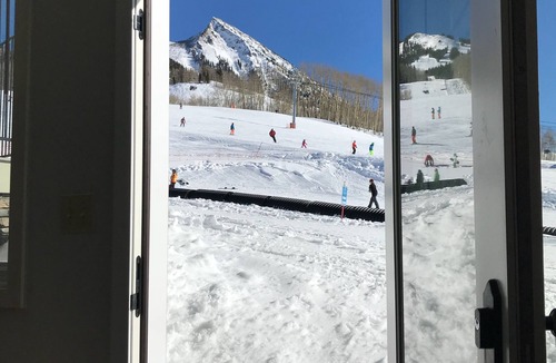 Mount Crested Butte Condo | True Ski-in/Ski-out Luxury 3-Br Condo