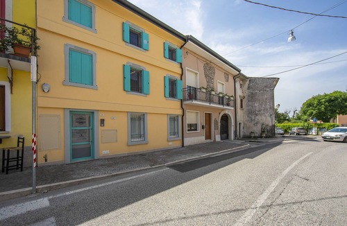 Salionze Apartment | Tulipano Apt - Palazzo Palermo 1817, Salionze, Italy