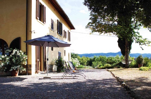 Bucine Villa | Tuscan Villa with Panoramic View - near Florence, Siena & Arezzo