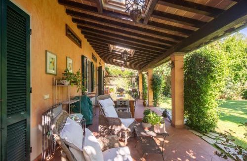 Camaiore Villa | Tuscan Villa with Private Pool & Garden