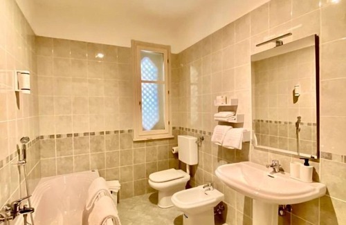 Serravalle Scrivia Hostel | Two-room suite 12 hhse