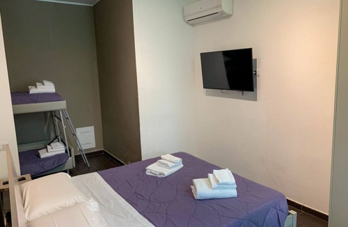 Valenza Apartment | two-room suite 04 hhva