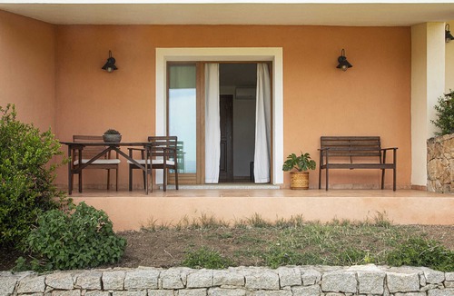 Sa Castangia House | Typical house with panoramic views, in the countryside 15 minutes from the sea.