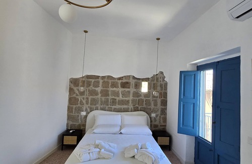 Castel Morrone Hotel | 'U Fusar