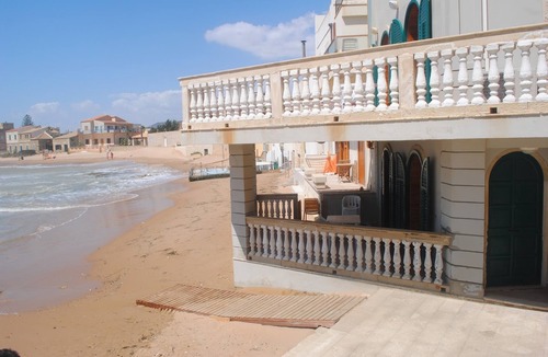 Pozzillo Villa | "Ulivo Apartment" just minutes from Ragusa and the sea