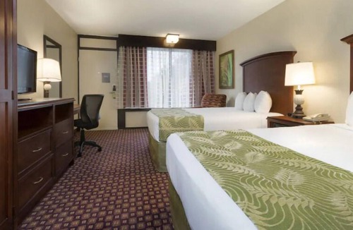 Florida Central Atlantic Coast House | Ultimate Disney Adventure! 3 Serene Units, Restaurant, Free Shuttle, Pool