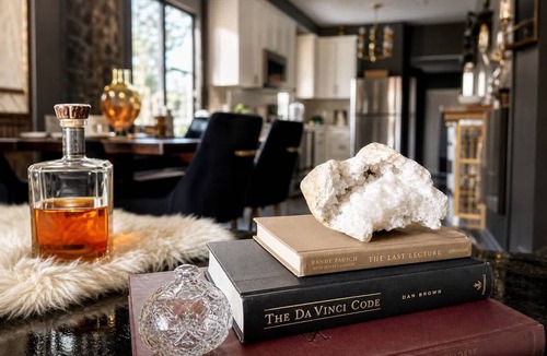 Evanston House | Unique 7BR Dual-Apt Retreat