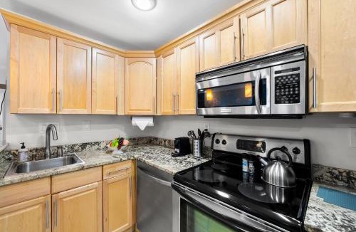 Garden Hills Apartment | Unique Studio w Parking Top Location 14