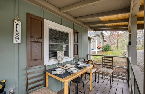 Qualla Apartment | Unwind w/a Shared Hot Tub: Cozy Whittier Getaway