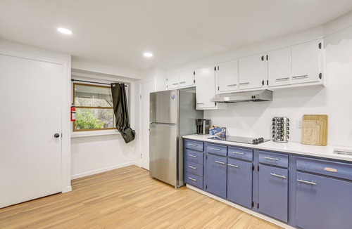 Bloomsbury House | Updated Getaway w/Sauna & Yard in Bloomsbury!