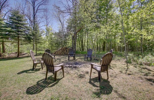 Sister Bay House | Updated Home w/Deck: 2 Mi to Sister Bay Beach!
