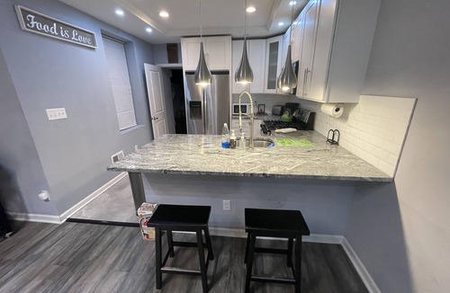 Point Breeze House | Updated South Philly Home - Central to the city and Stadiums