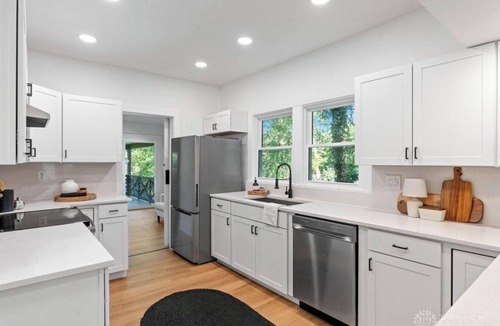 Miamisburg House | UPDATED Spacious 5-bedroom house in marvelous Miamisburg