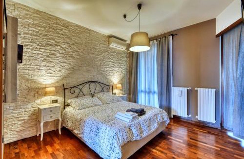 Limbiate Apartment | Urban House - un angolo di relax con terrazza in Lombardia