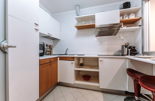 Cagliari Apartment | Vacation Apartment “Suite Villanova” with Wi-Fi, A/C & Balcony