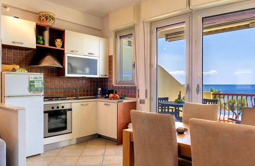 Nizza di Sicilia Apartment | Vacation home on the waterfront of Nice of Sicily