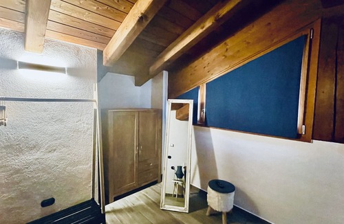 Nus House | Vacation Home 'La Sellerie' with Mountain View & Wi-Fi