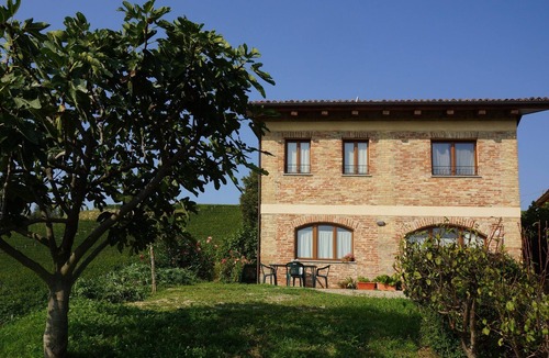 Agliano Terme House | Vacation Home Sweet Dreams