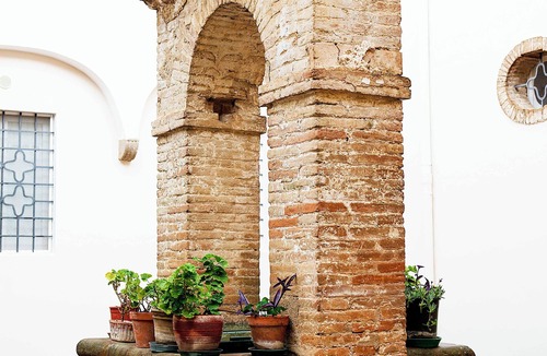 Ferrandina Apartment | Vacation House in Historic Residence in Ferrandina 5 minutes from the center of town.