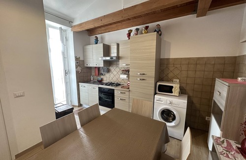 Velletri Apartment | VELLETRI-Apartment in the centre-Air conditioning-Netflix-Wifi