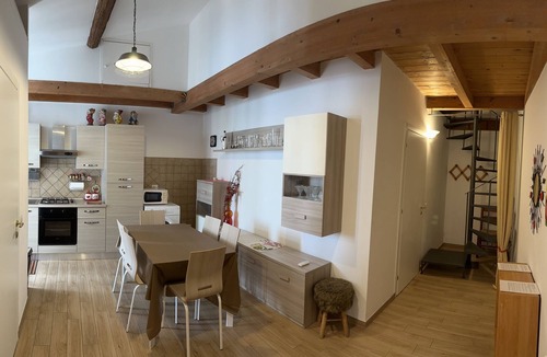 Velletri Apartment | VELLETRI-Apartment in the centre-Air conditioning-Netflix-Wifi