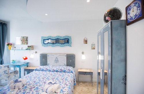 Polignano a Mare Bed & Breakfast | Versomare - Room Scirocco - Cis Ba