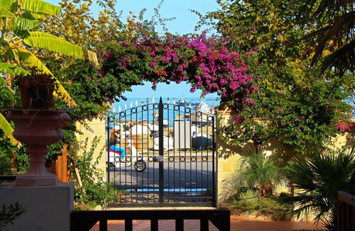 Marina di Patti Apartment | Very nice apartment (suite) for 2 persons - directly on the sea