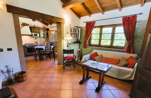 Camporgiano Villa | Very private Sympathetically Restored Barn With Private Pool, Country Views WIFI