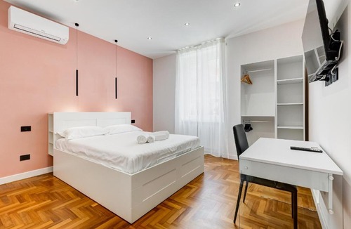 Aurelio Apartment | Vesta Rome House