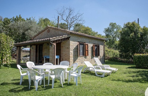 Gualdo Villa | Villa Claudia, in the heart of the Sibillini Mountains National Park