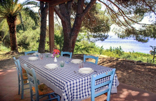 Mola Villa | VILLA 50 meters from sea, private garden, parking, air conditioning, 5G internet