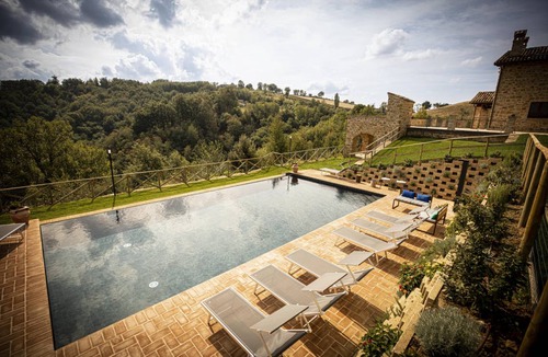 Castelraimondo Villa | Villa ∙ 6 bedrooms ∙ 16 guests