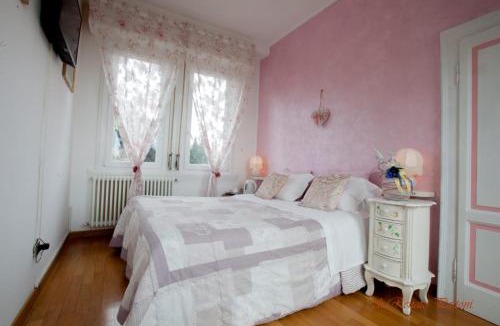 Aggregazione Rionale 4 Bed & Breakfast | VILLA ADRIANA Varese - camere e appartamenti