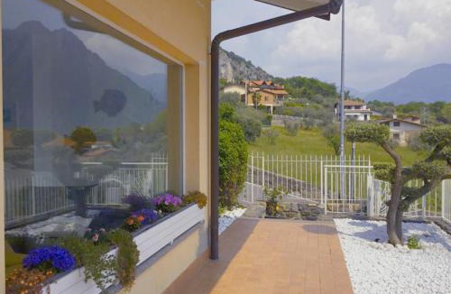 Zorzino House | Villa Ajna