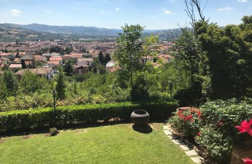 Strevi Villa | Villa Alida with pool Piemonte