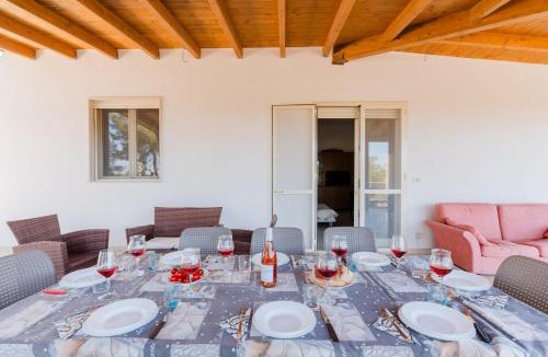 Boncore House | Villa Amelia by BarbarHouse