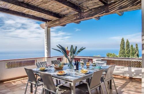 Schiazzano Villa | Villa Aragona Historic Villa with Views and Guest services by Feeling Italy
