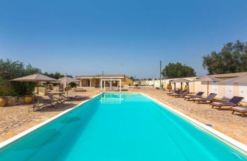 Oria Villa | Villa Artesole