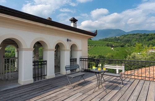 Cappella Maggiore Villa | Villa Barchessa Panigai 14, Emma Villas