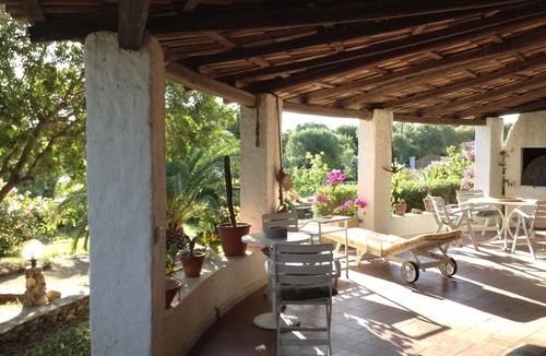 San Teodoro Villa | Villa "Bella Vista" with Sea View, Garden & Wi-Fi