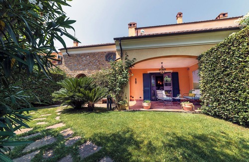 Garlenda House | Villa Birdie – a comfortable paradise between green, beach and olive groves