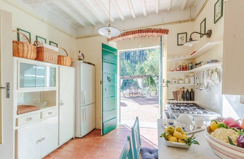 Camaiore Villa | Villa Birdsong, among the Woods in Camaiore