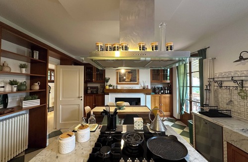 Sarzana Villa | Villa Camilla 10P by VILLASRETREATS, W/Pool, A/C, Speed Wifi, near 5 Terre
