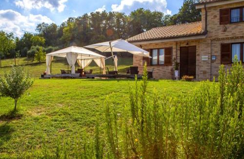 Falerone Villa | Villa Campidoglio by MMega