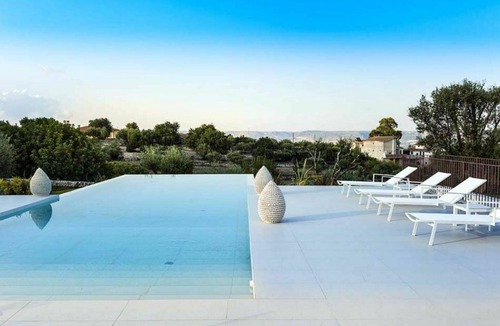 Campanella-Gianforma Villa | Villa Casi o Cantu - Frigintini ,Sicily