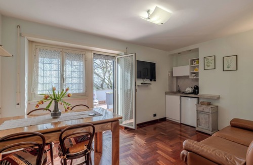 Zona XLV Castel di Guido Villa | Villa 'Caterina - Scilla' with Shared Pool, Private Terrace and Wi-Fi