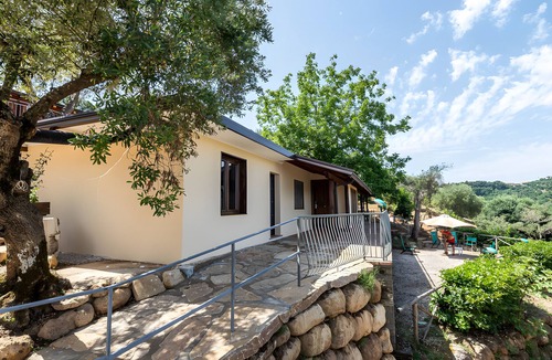 Stella Cilento Villa | Villa 'Cerasella' with Mountain View, Wi-Fi and Air Conditioning