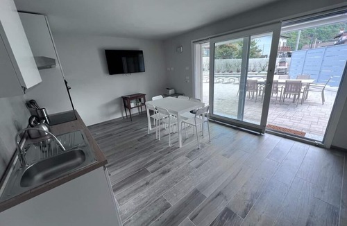 Colico Villa | Villa Claudia with pool, near the beach and the famous villages of Como Lake