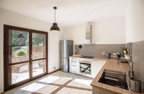 San Mariano Villa | Villa 'Con Piscina' with Lake View, Private Garden and Wi-Fi