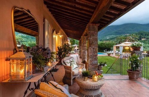 Capannori Villa | VILLA DANA, 4 bedrooms 4 bathrooms Retreat Villa with Private Swimming Pool and SPA